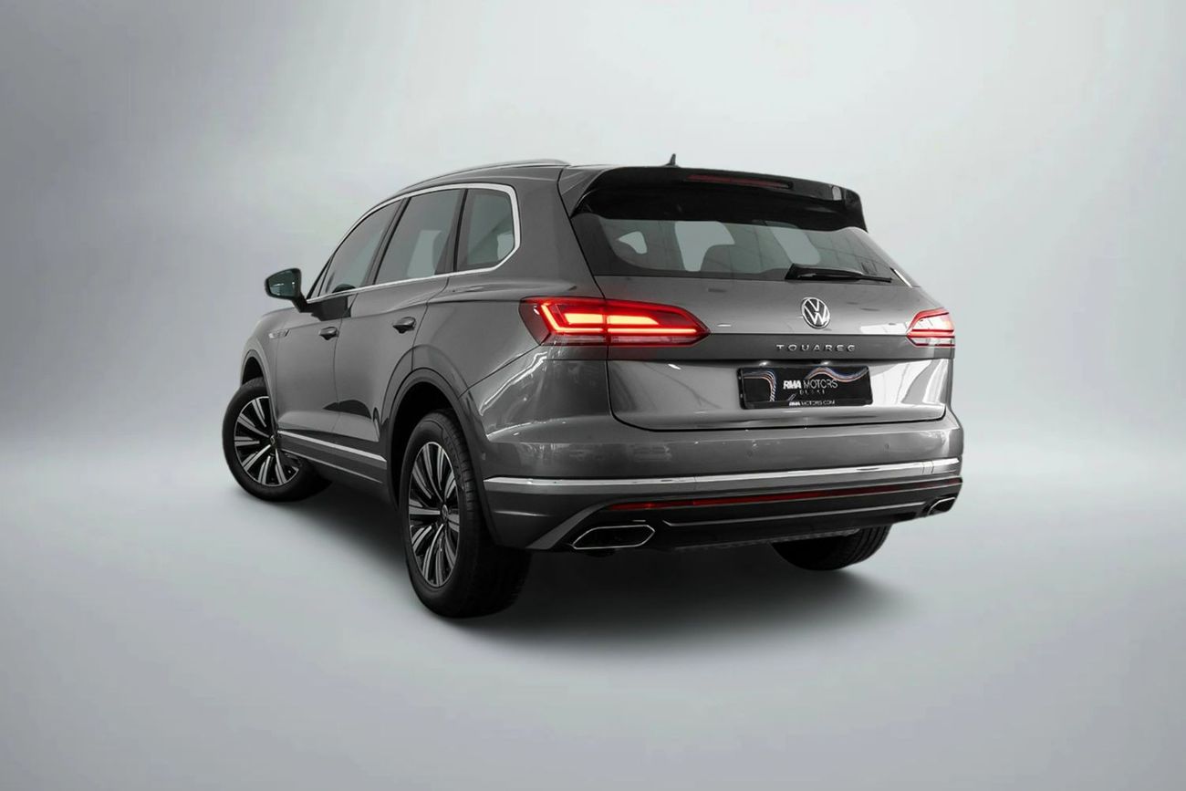 فولكس واجن طوارق 2023 Volkswagen Touareg Atmosphere / Volkswagen Warranty & Service Pack