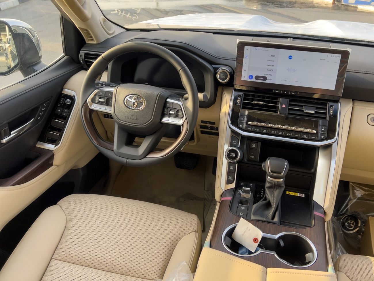 تويوتا لاند كروزر EXPORT ONLY - 2026 LC300 VX 4.0L (Highest Spec - Oman)