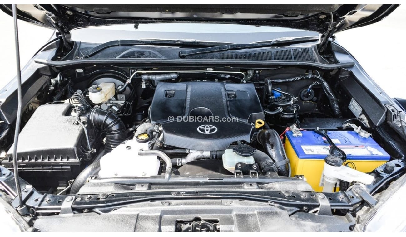 Toyota Hilux Toyota Hilux 2.4 RHD Diesel engine model 2018 car very clean and good condition