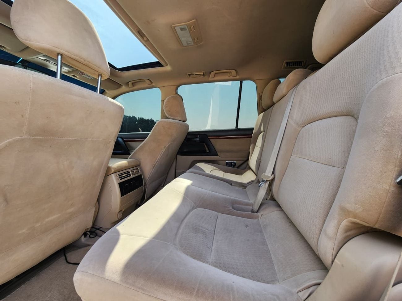 Toyota Land Cruiser GXR V8