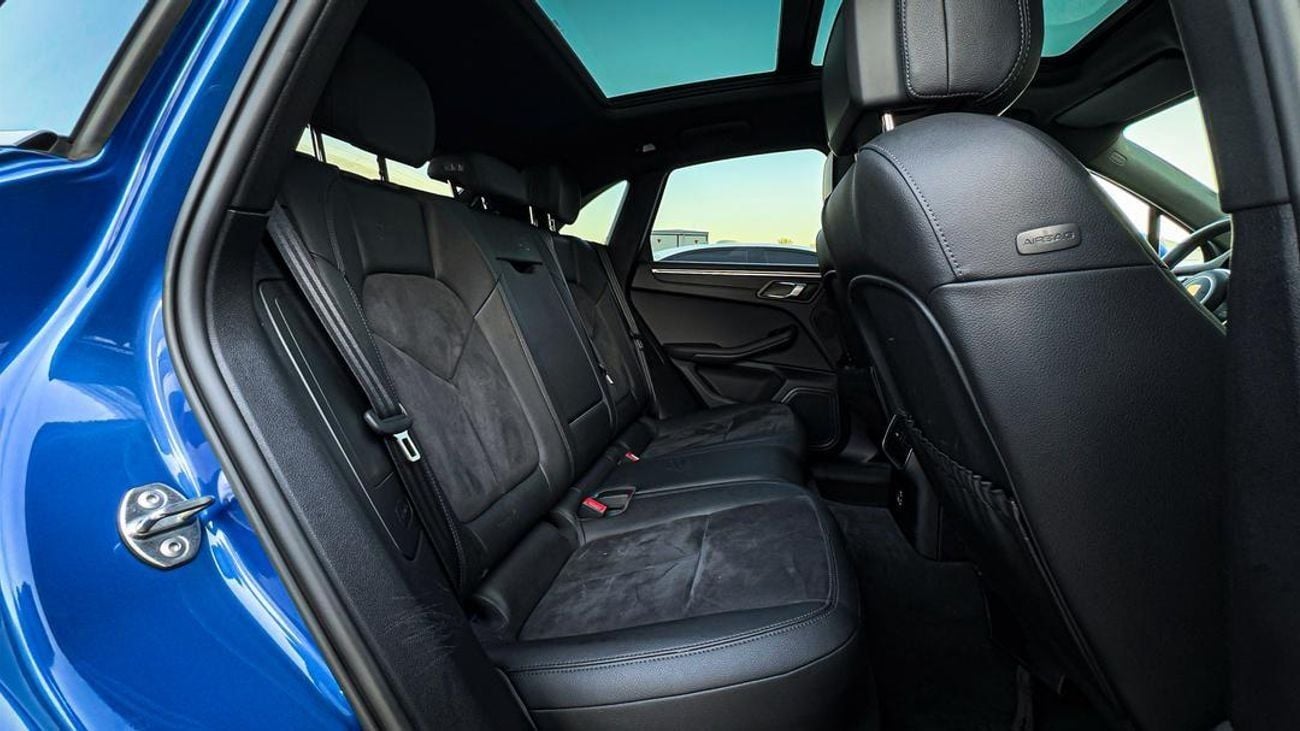 Porsche Macan Std 2.0L (260 HP) Std 2.0L - CLEAN TITLE