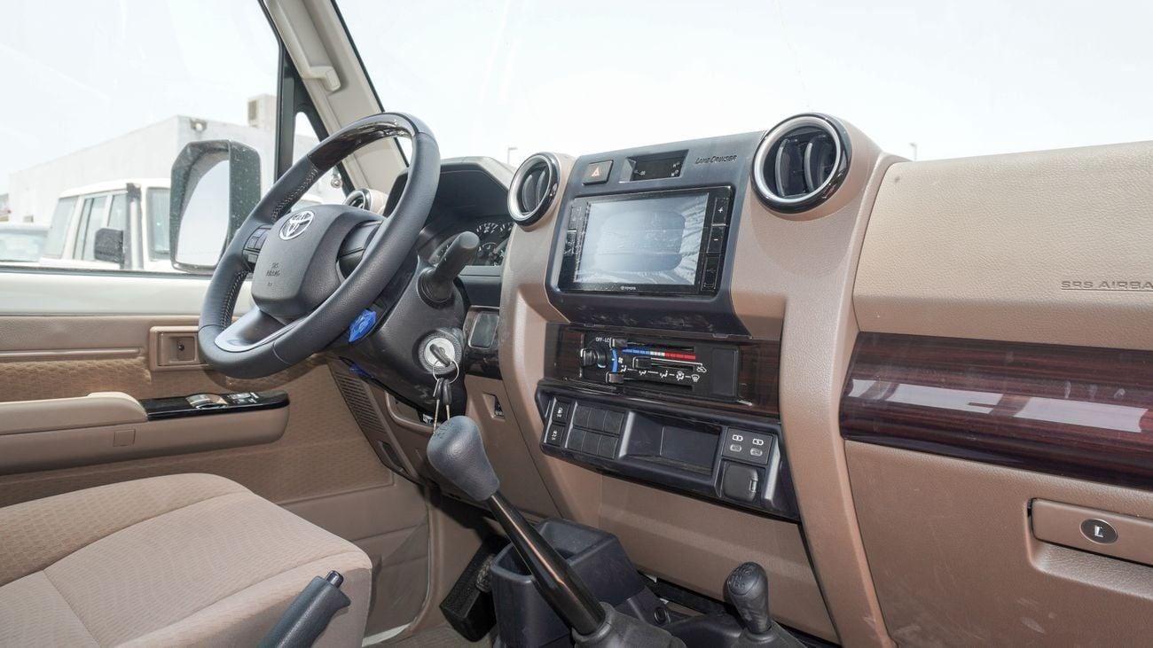 Toyota Land Cruiser Pick Up LX 4.0 L V6