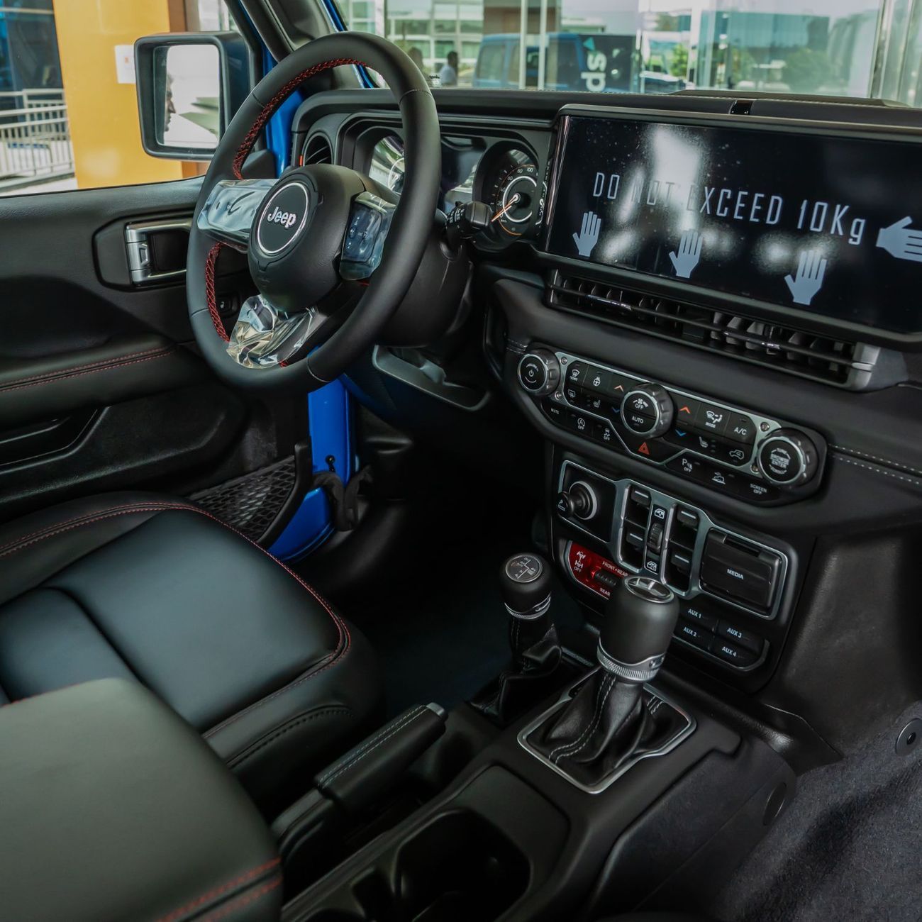 Jeep Wrangler Rubicon 3.6L A/T (5 Seater) 2.0 turbo