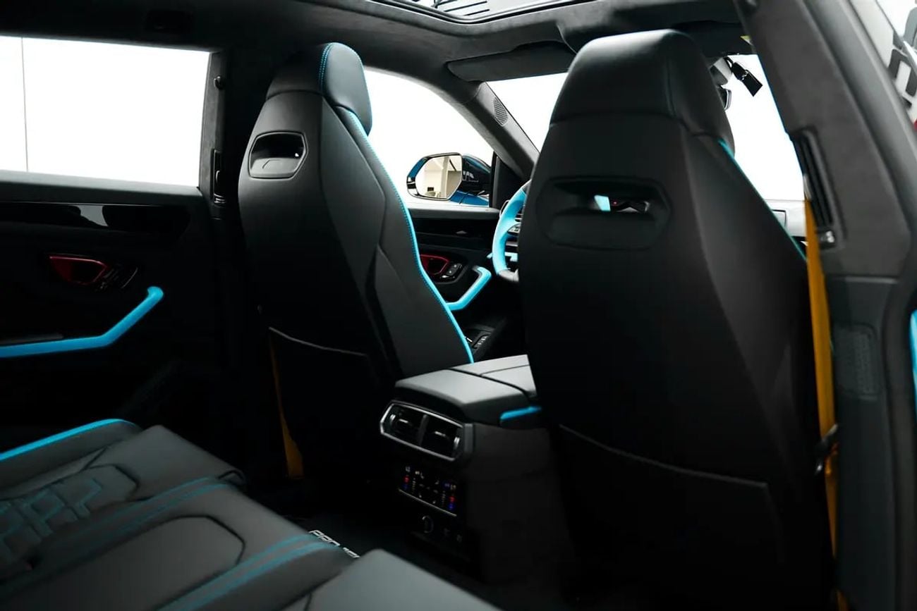 Lamborghini Urus SE 4.0T V8 Hybrid SE