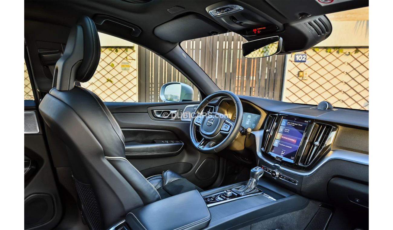 فولفو XC 60 T6 R Design | 2,330 P.M | 0% Downpayment | Perfect Condition!