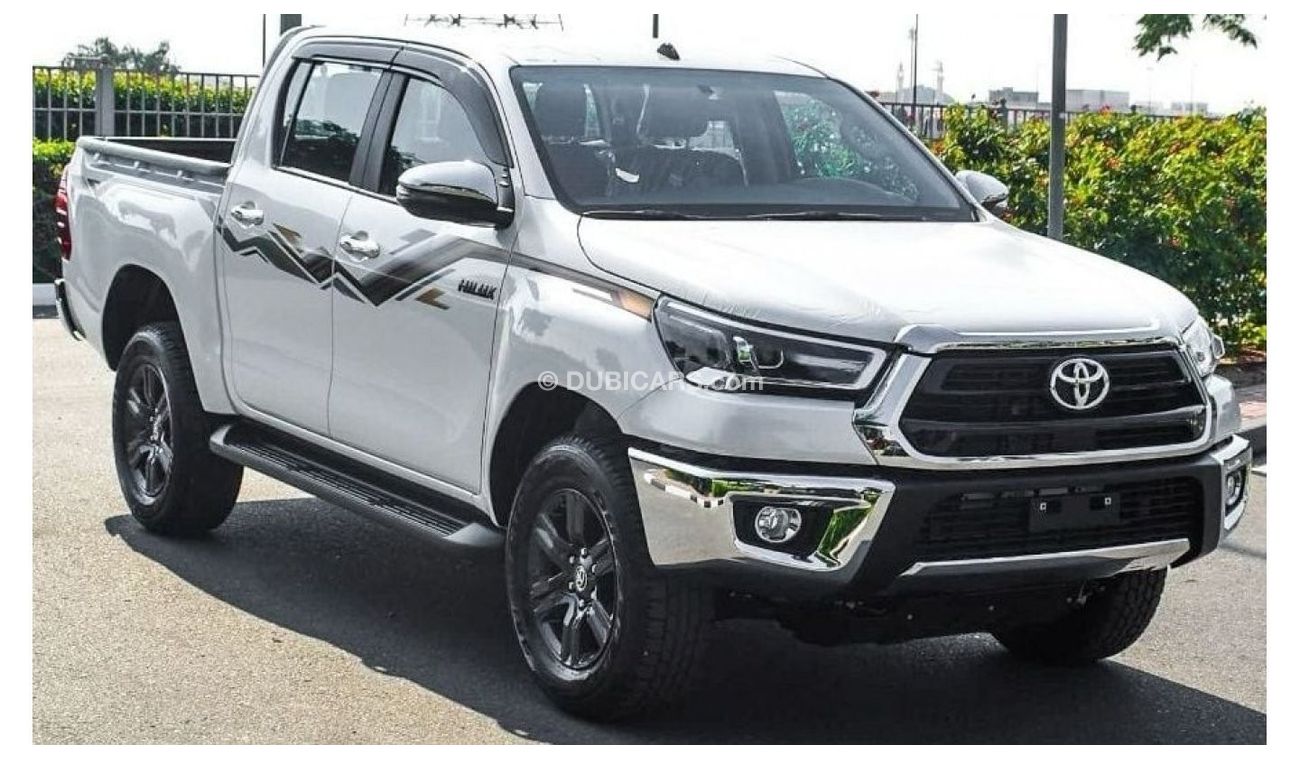 New TOYOTA HILUX 2.7L PETROL AT FULL 2025 MODEL GCC 2025 for sale in