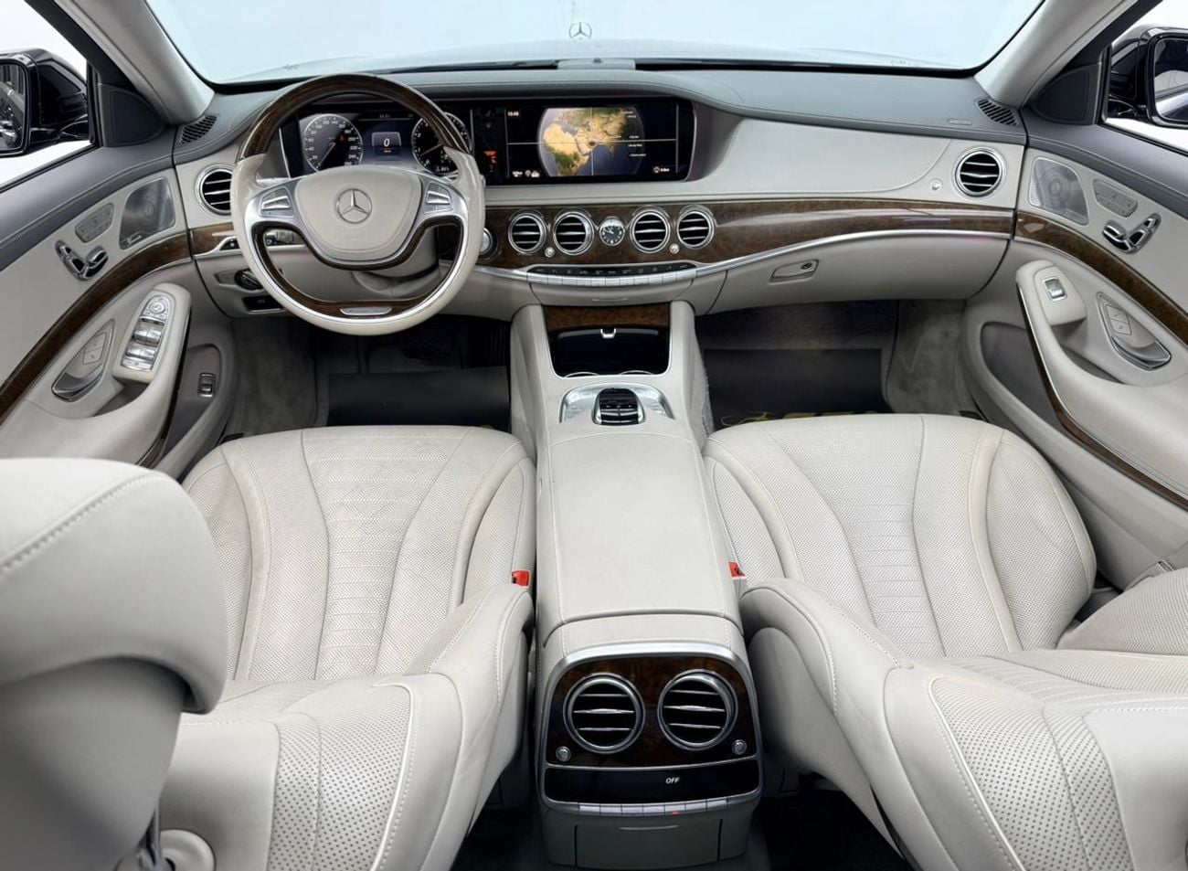 Mercedes Benz S550 STD 2015 Mercedes Benz S550, Full Service History, Fully Loaded, Excellent Condition, Japanese