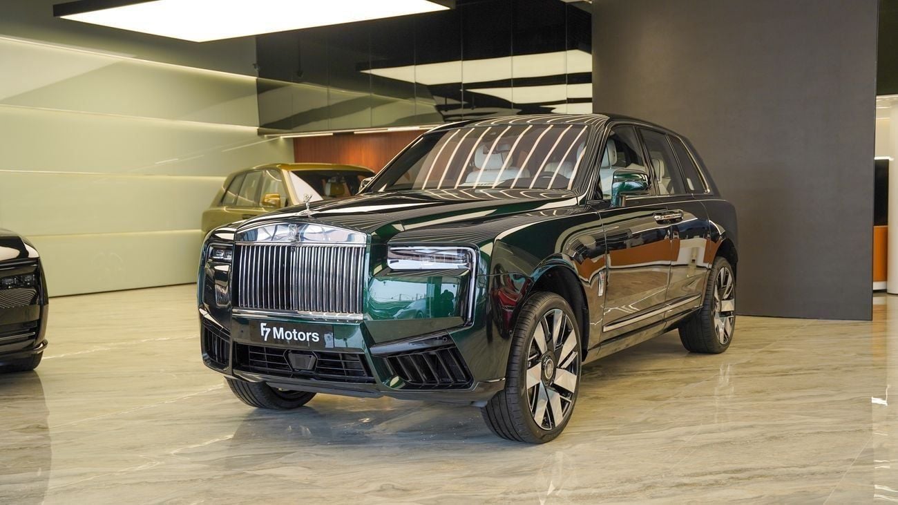 Rolls-Royce Cullinan Rolls Royce Cullinan - Silver Badge - 2026