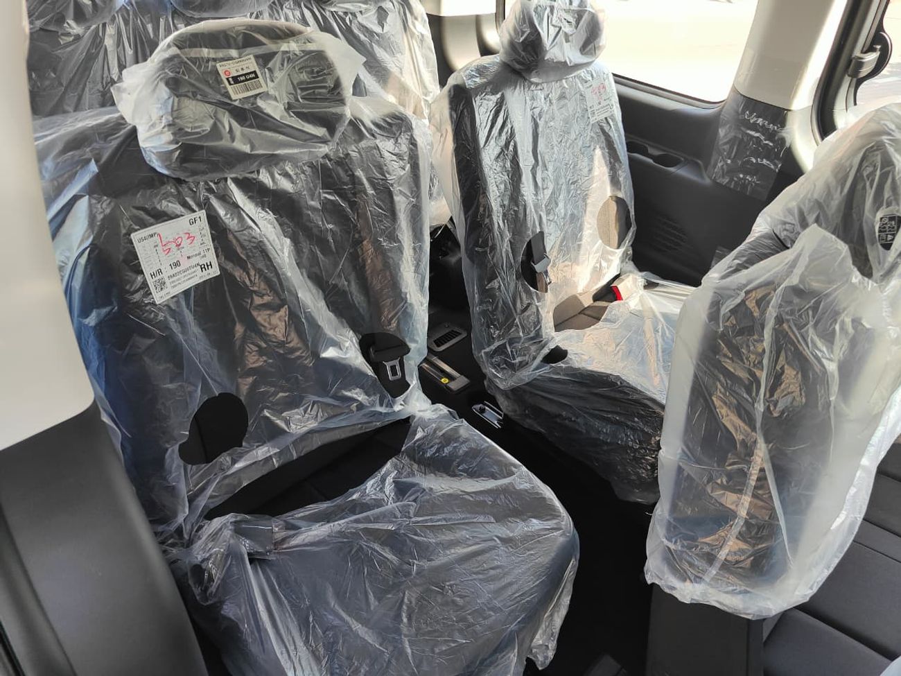 هيونداي ستاريا 2025 Hyundai Staria 11-Seater 3.5L V6 Petrol A/T FWD Only For Export