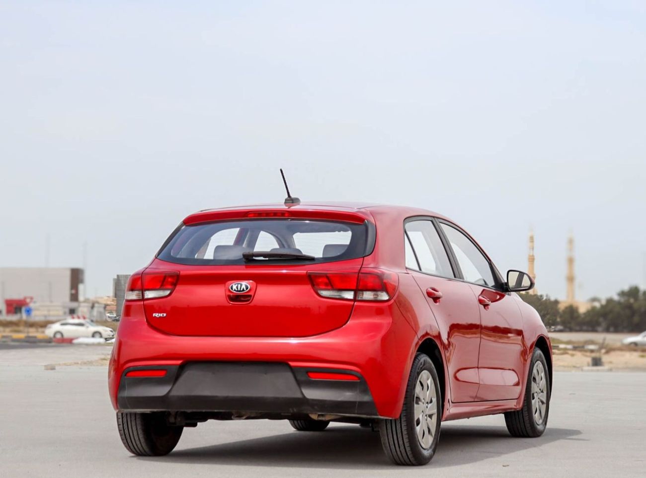 Kia Rio EX 1.4L (107 HP) Hatchback Kia Rio 1.4L 2020 GCC accident-free in excellent condition 683 P.M