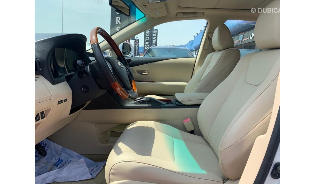 لكزس RX 350 FULL OPTION GCC 2012 LOW MILEAGE SINGLE OWNER IN MINT CONDITION