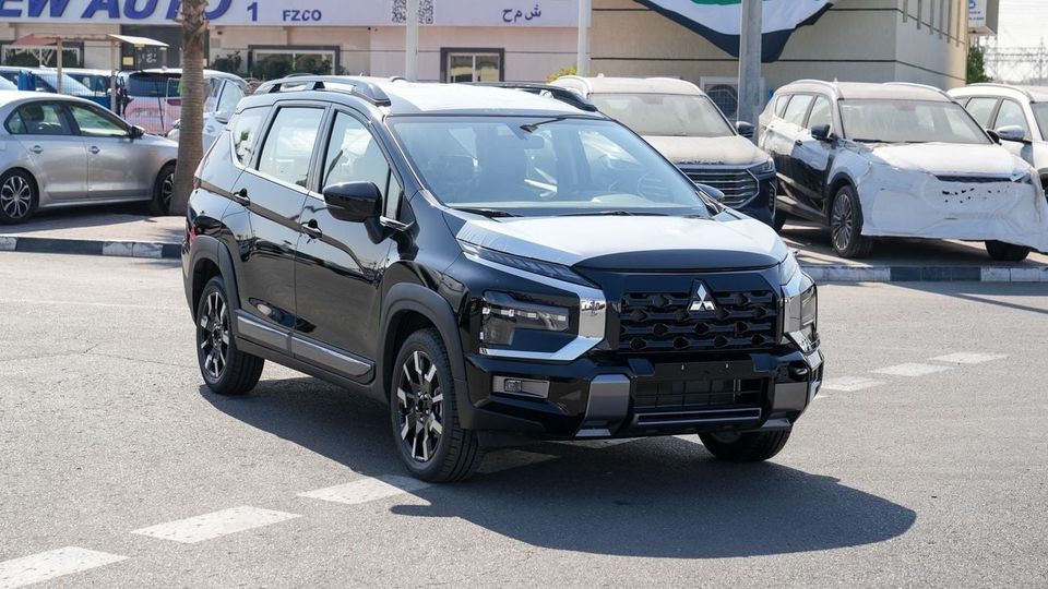 Mitsubishi Xpander Cross - фото 1