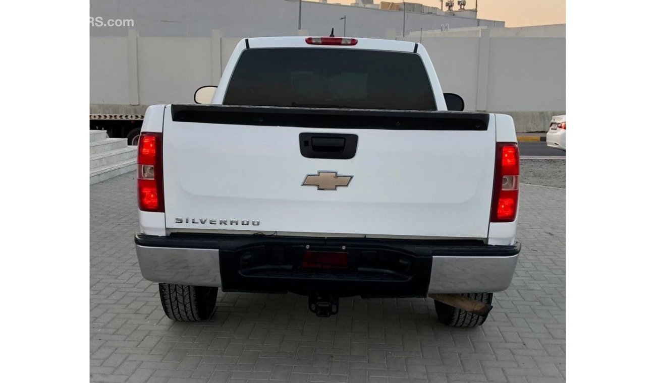 Chevrolet Silverado Coverlet  sILVERADO | US | V8 | IN VERY GOOD CONDITION