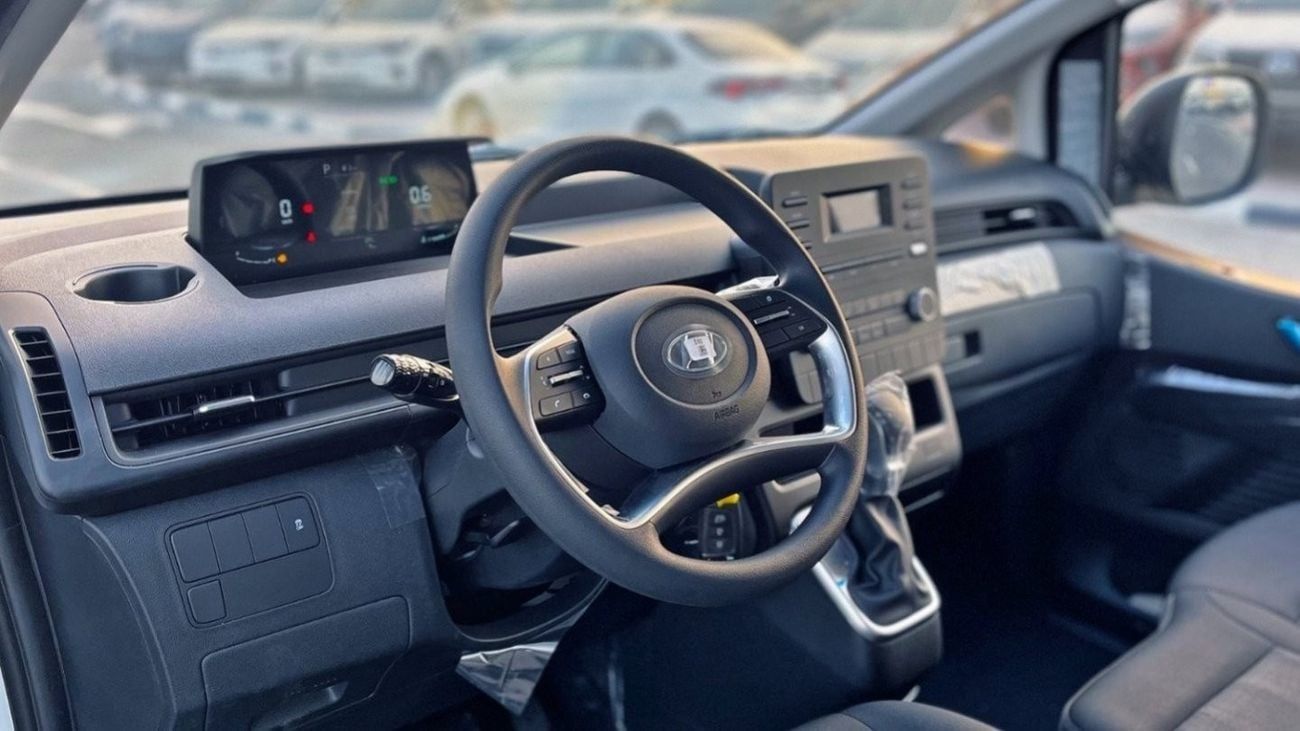 Hyundai Staria 3.5 L Cargo van Automatic