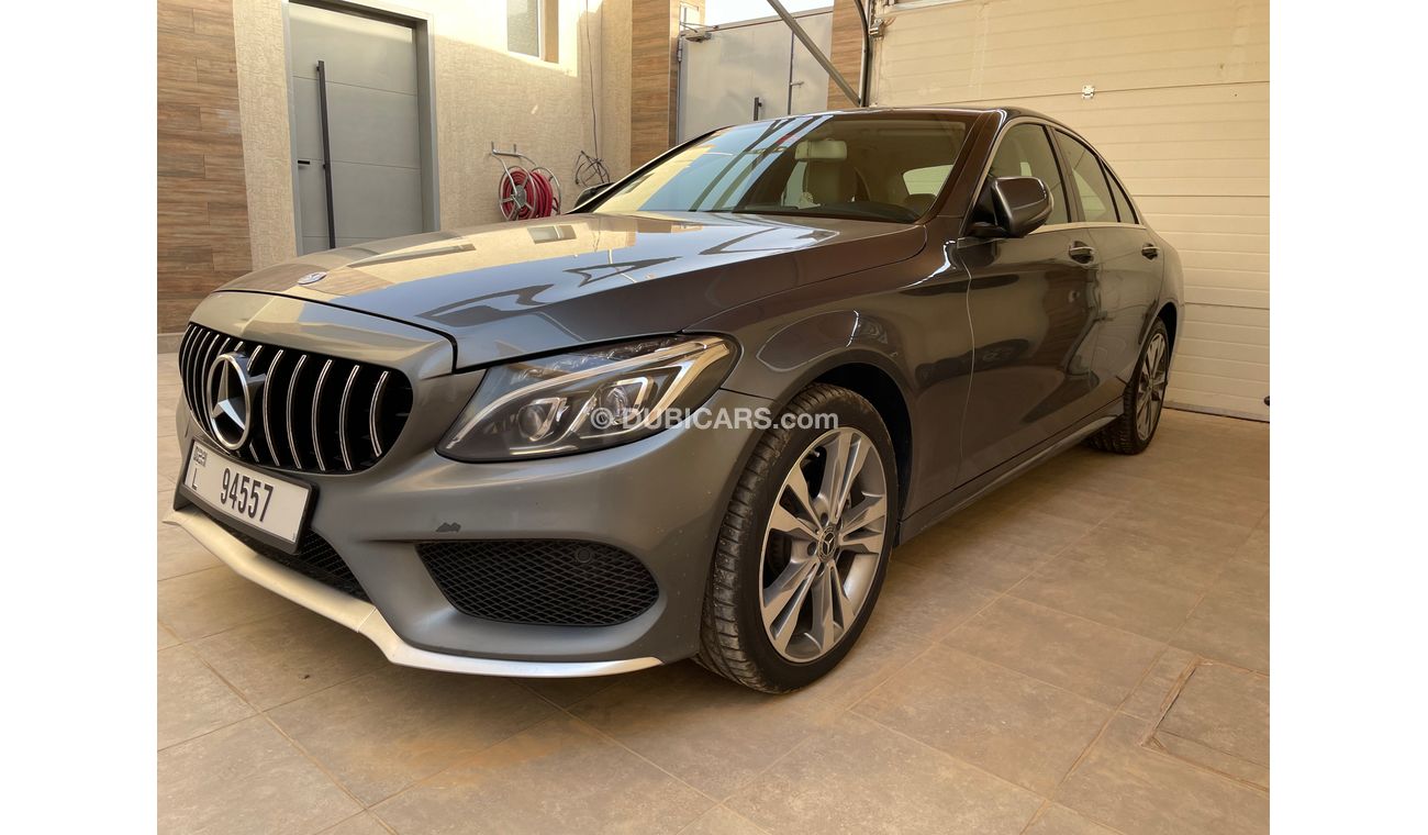 Mercedes-Benz C 300 2.0L 4 matic