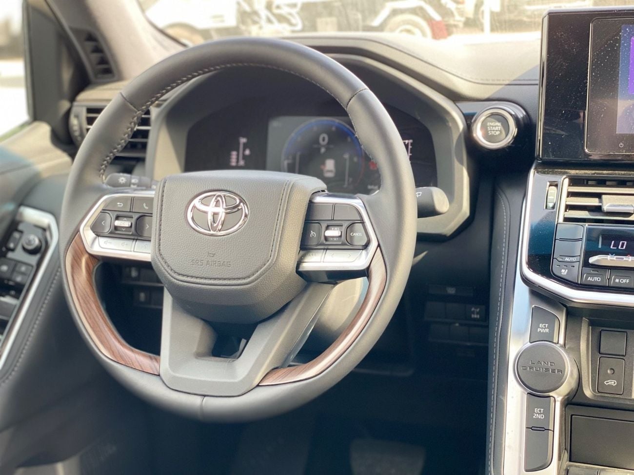 Toyota Land Cruiser GXR 4.0L 4.0 L Petrol Brand New