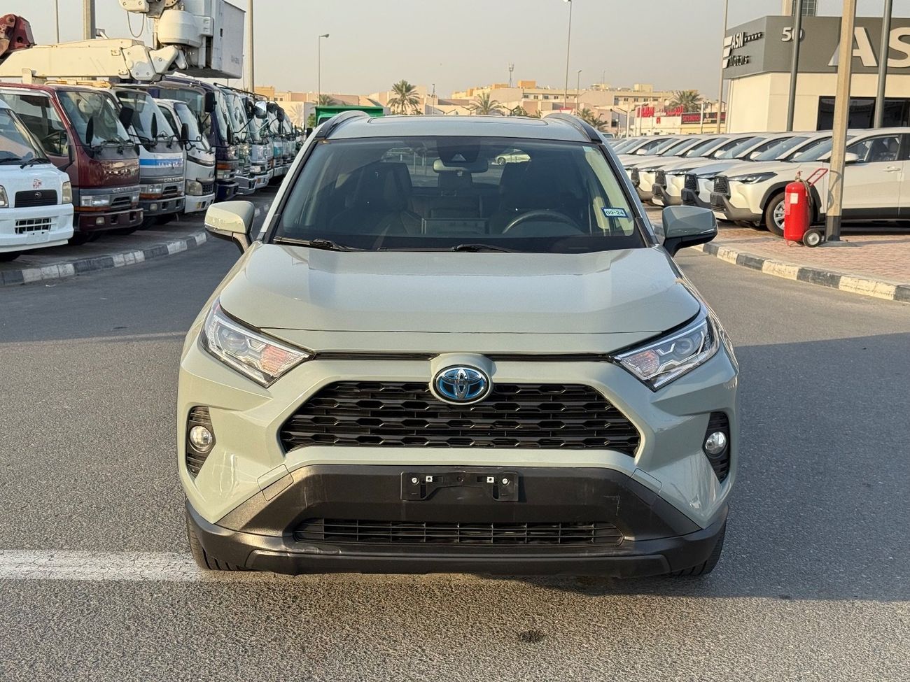 Toyota RAV4 XLE 2.5L 2021 TOYOTA RAV4 XLE HYBRID 4x4 FULL OPTIONS IMPORTED FROM USA