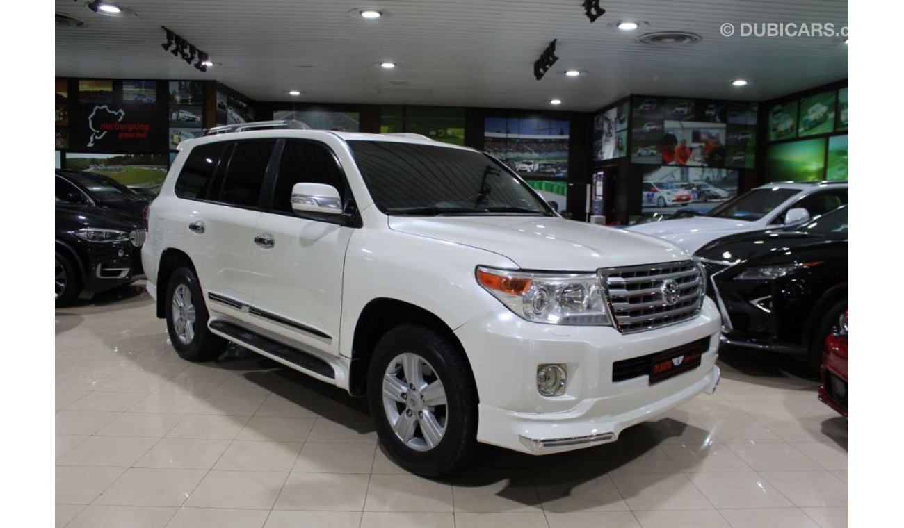 Toyota Land Cruiser VXR V8