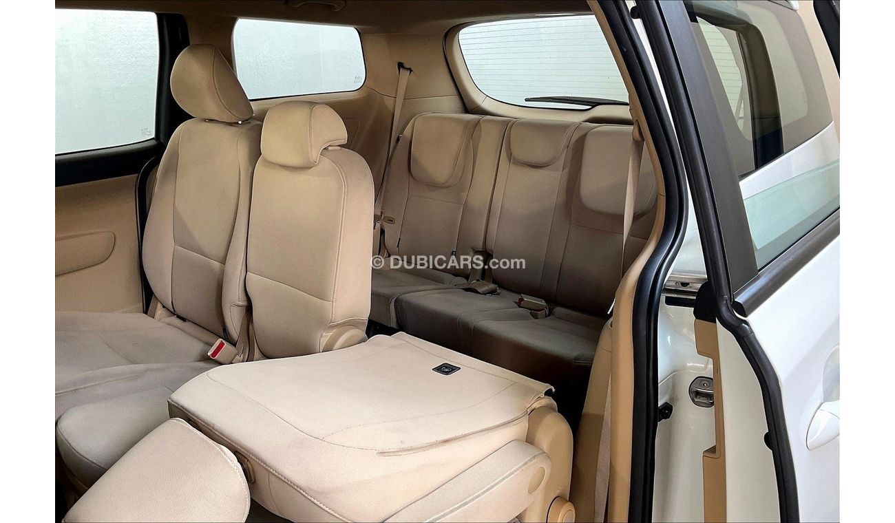 كيا كارنيفال LX