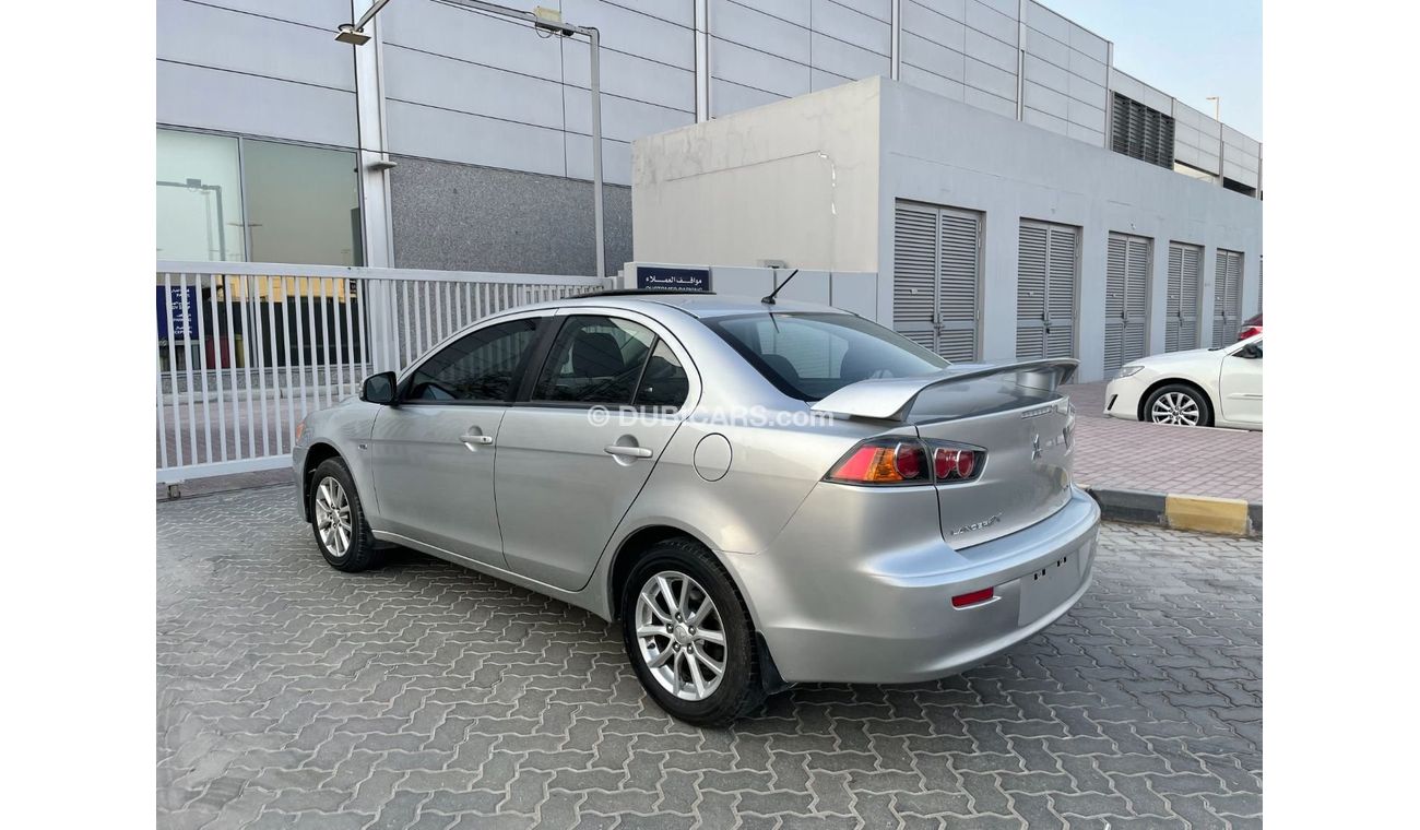 ميتسوبيشي لانسر GCC FULL OPTION