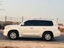 Toyota Land Cruiser Left hand drive ,4.0 liter .V6 ,white ,Color 2011 Model ,only for export available