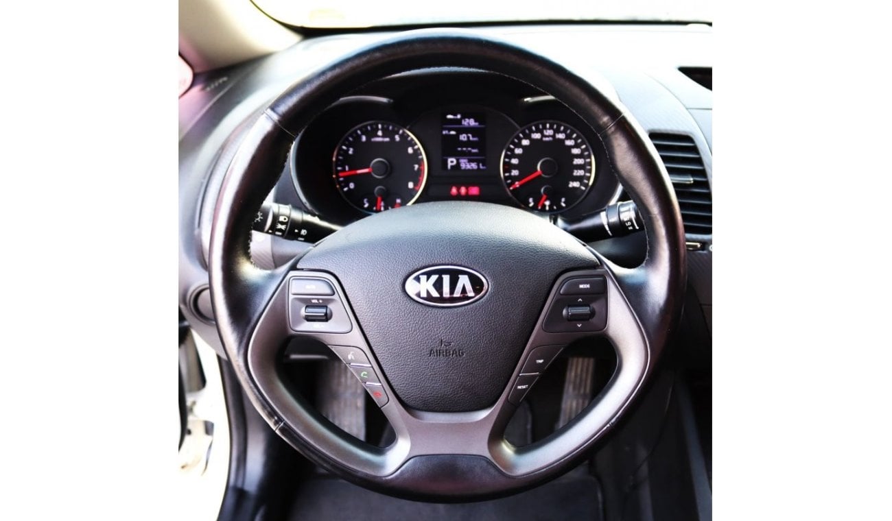 Kia K3 Kia Cerato 2013, imported from Korea, in excellent condition