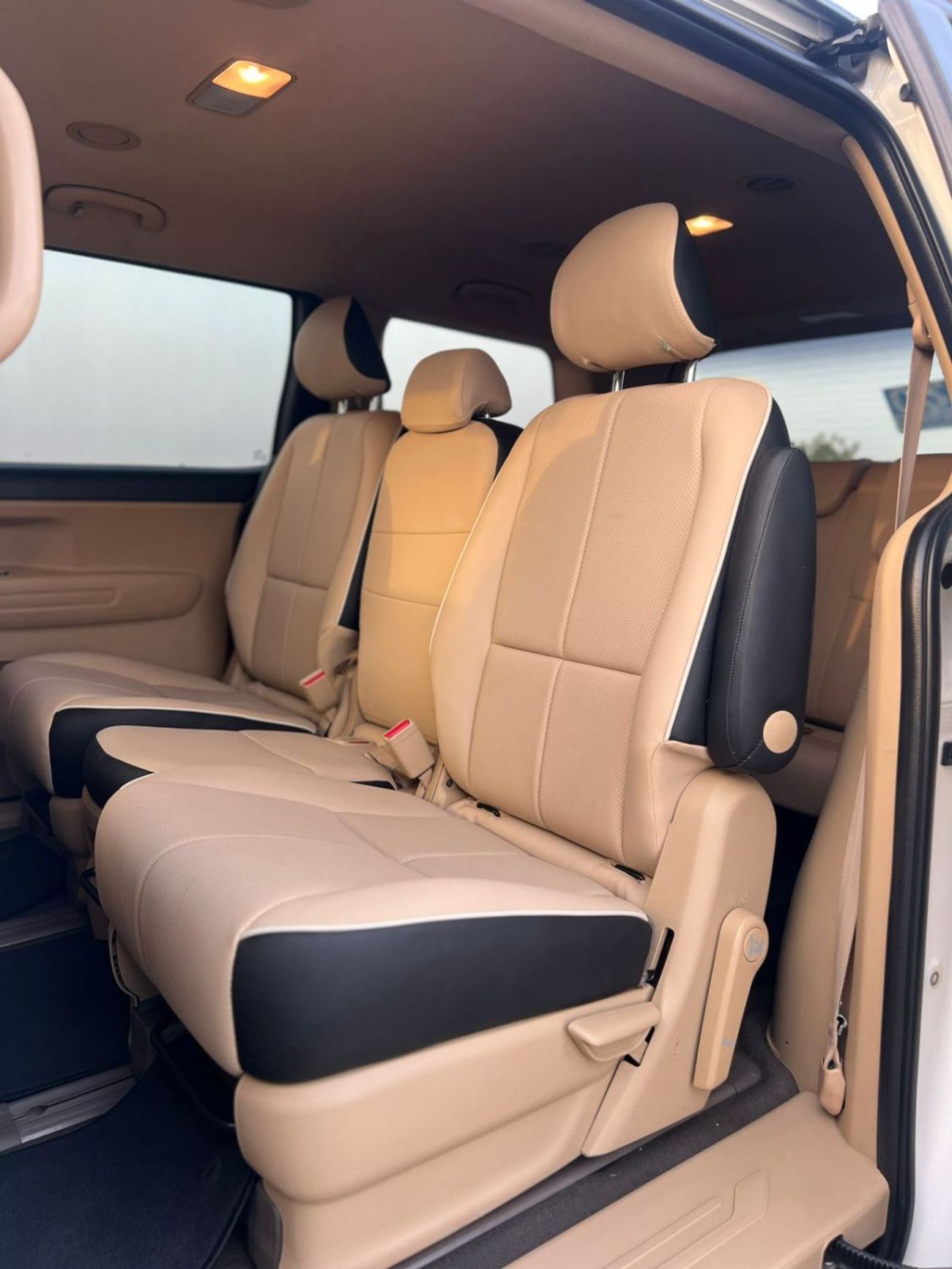 Kia Carnival 2020 Kia Carnival Gcc - No Accident - 7Seater Rear sensor