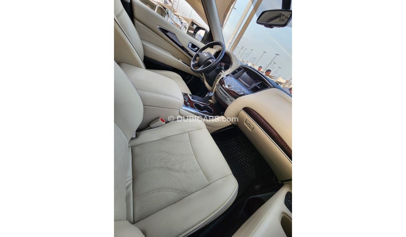 Infiniti QX60 Luxury Std Infiniti QX60_Gcc_2018_Excellent_Condition _Full option