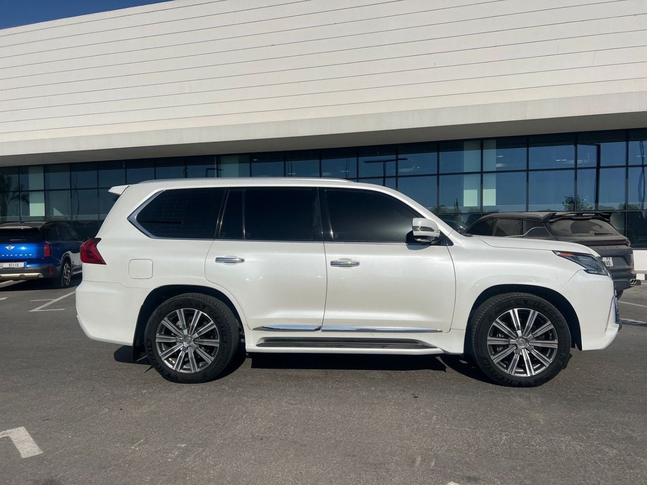 Lexus LX570 PLATINUM