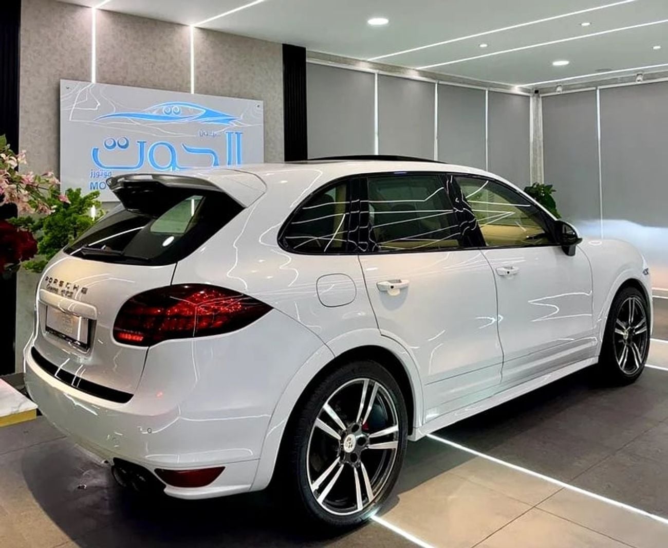 بورش كايان GTS AMAZING GTS V8 || GCC || FULLY LOADED || PERFECT CONDITION || RADAR