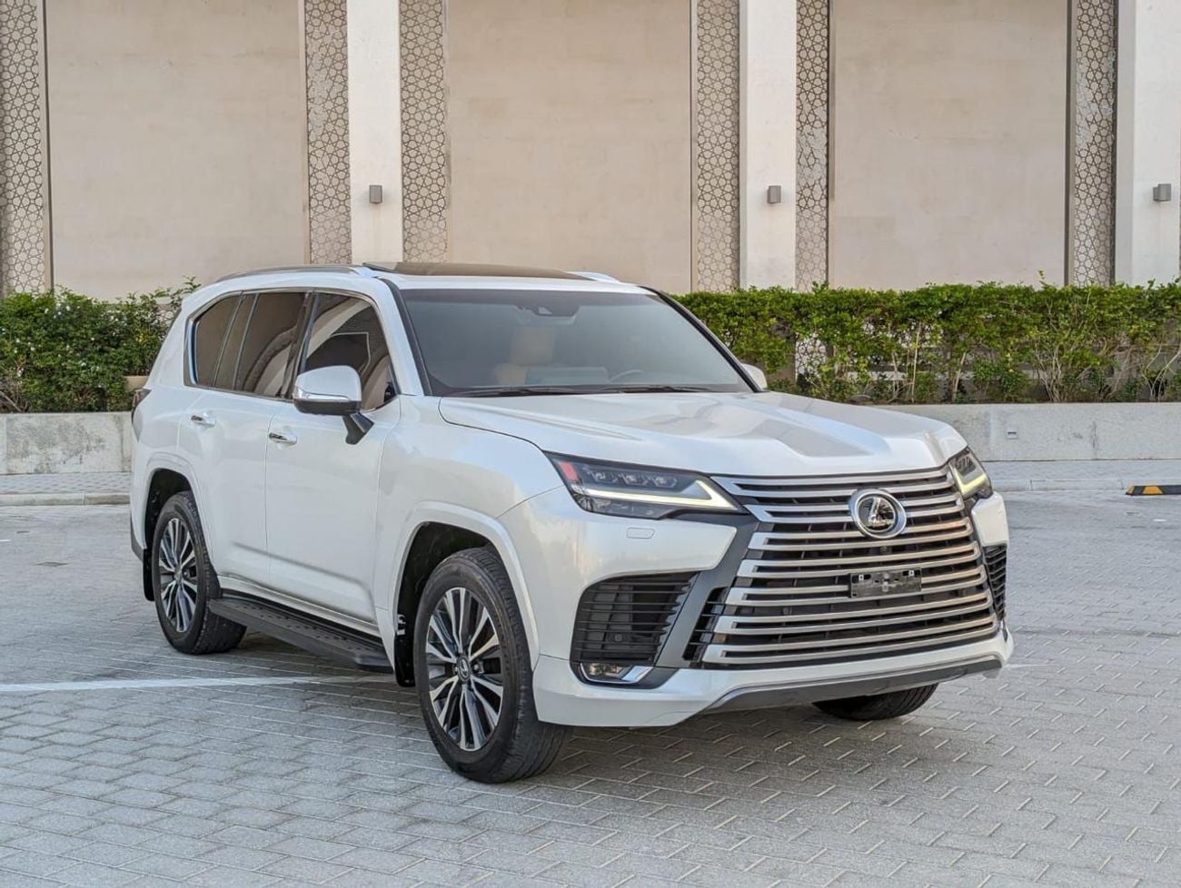 Lexus LX600 PRESTIGE