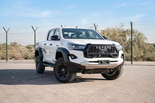 تويوتا هيلوكس GR Sport 4.0L - Platinum White Pearl Inside Black | Export Only