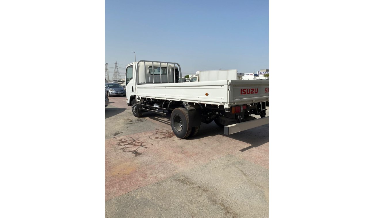 Isuzu NPR Isuzu Npr Short Chassis cargo body, Normal Engine