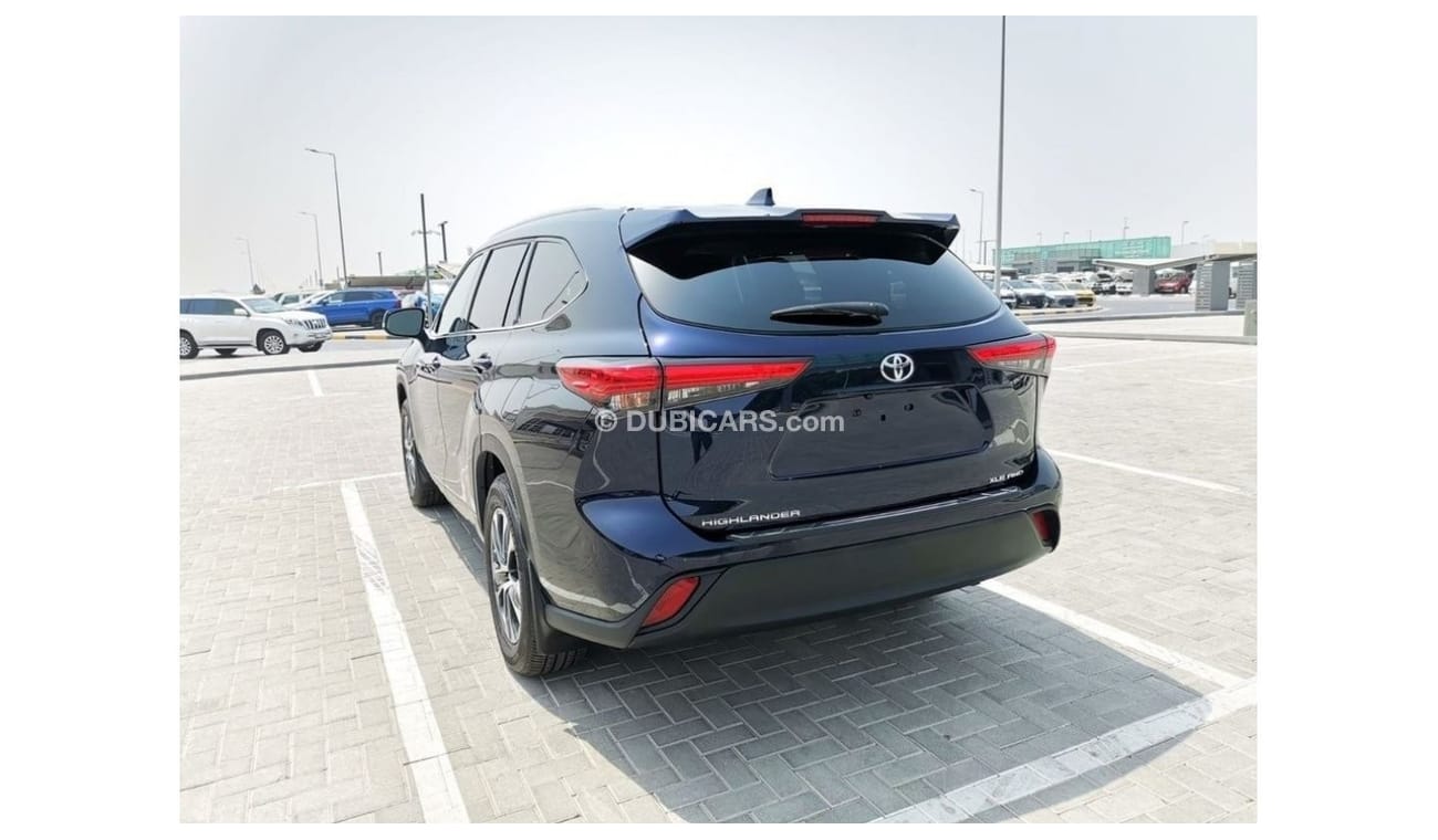 Toyota Highlander Toyota Highlander XLE - 2021 - Blue