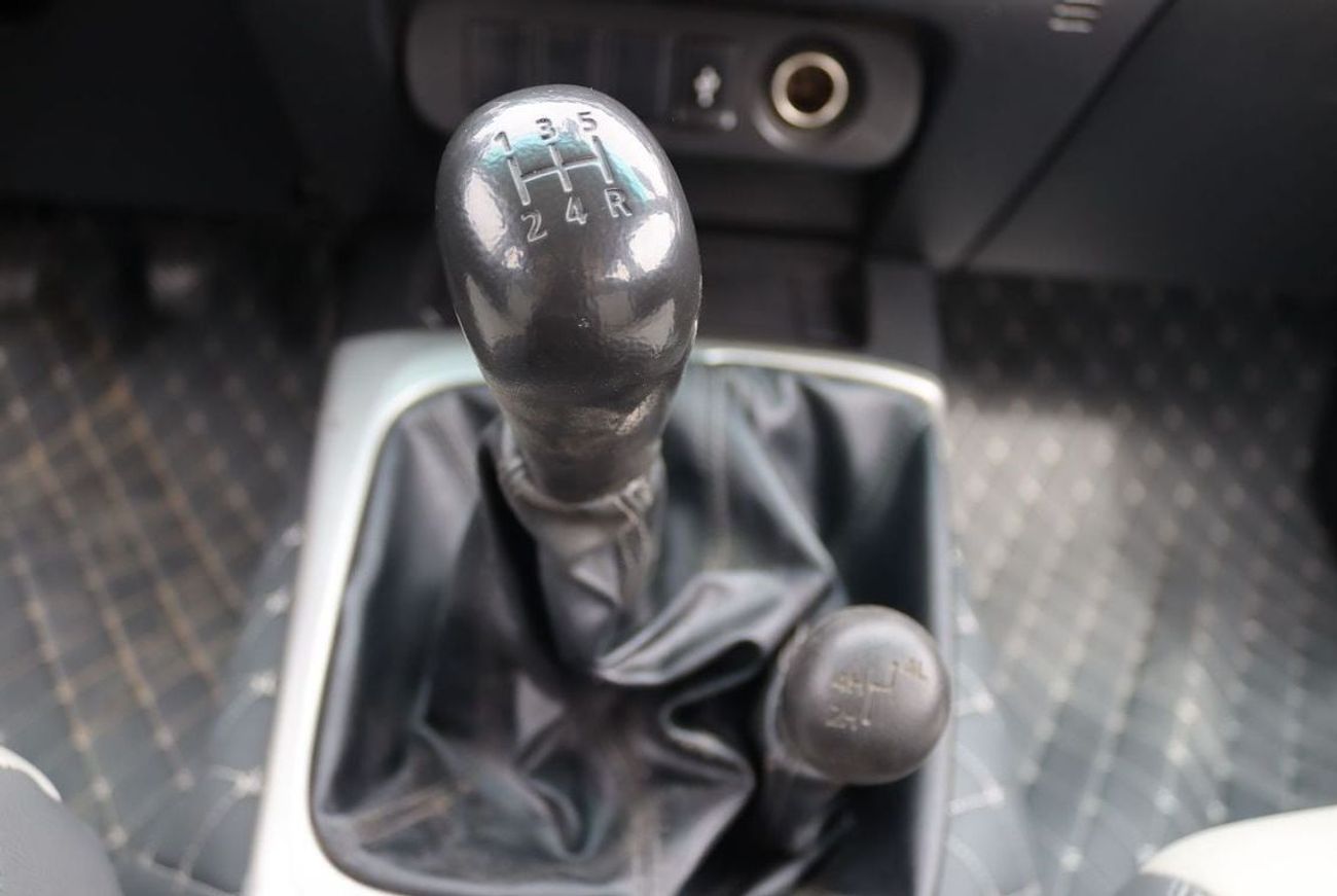 Mitsubishi L200 GLX 2.4L