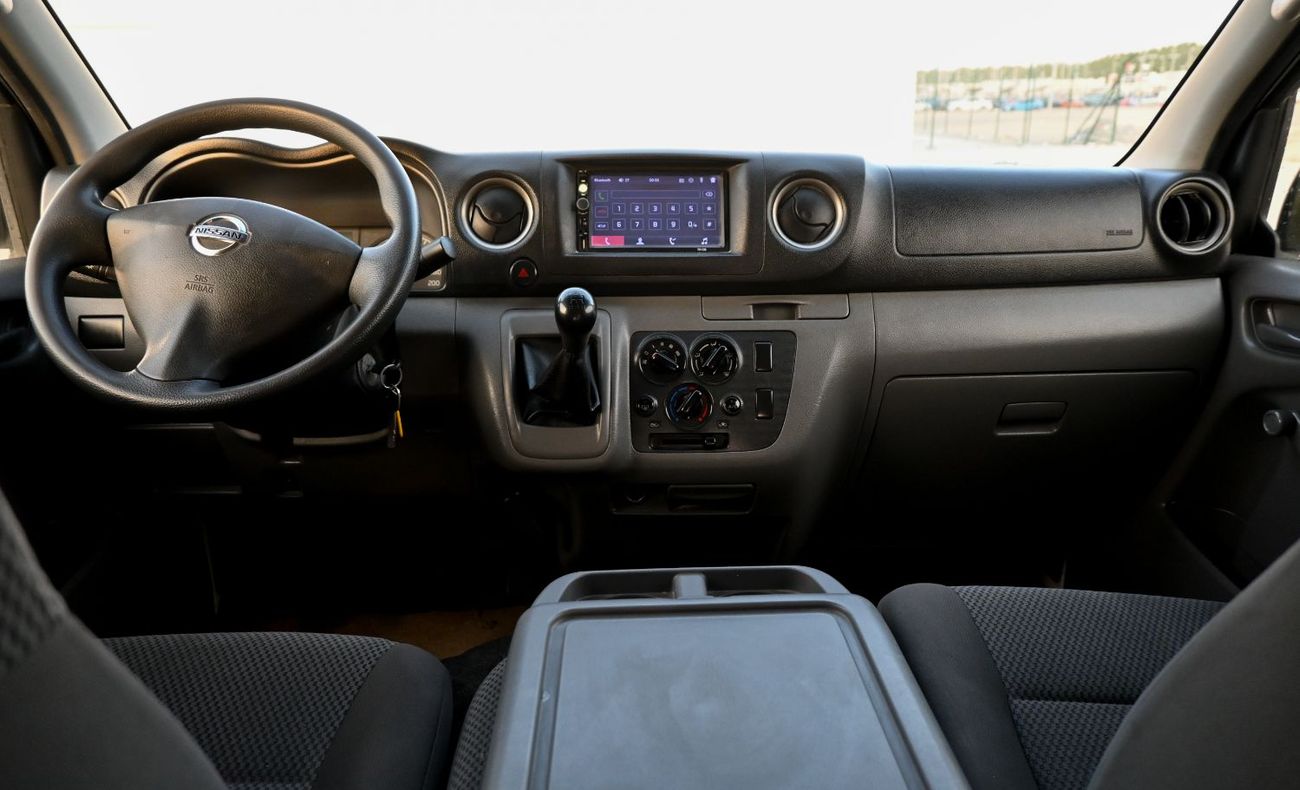 نيسان أورفان Panel Van Std 2.5L M/T (3 Seater) Petrol (5 Door)