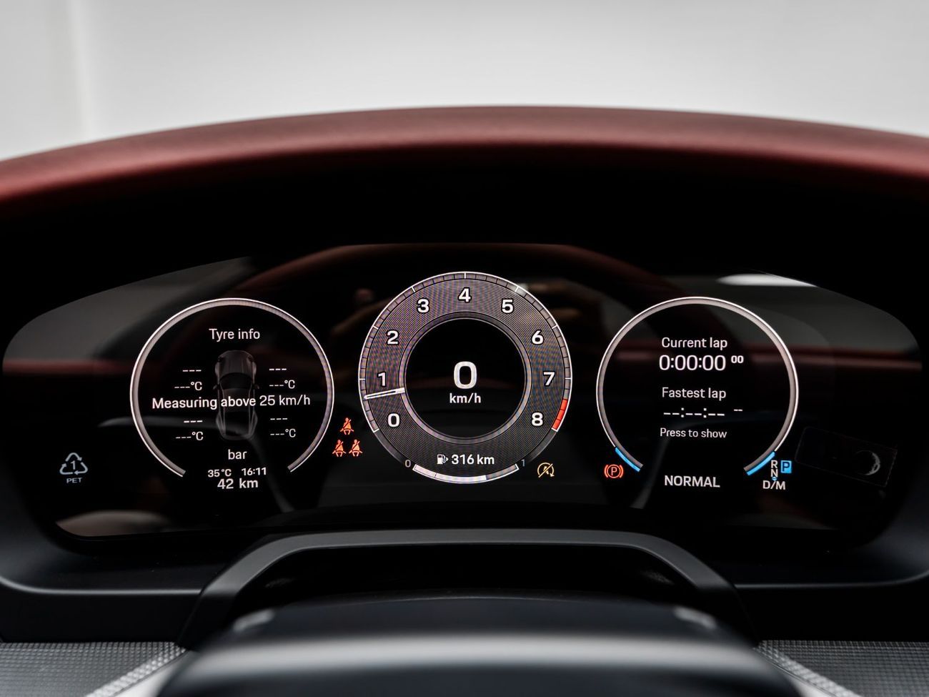 Porsche 911 Carrera 3.0L (380 HP) Coupe 2025 Porsche 911 Carrera, 2027 Porsche Warranty, Brand New, GCC