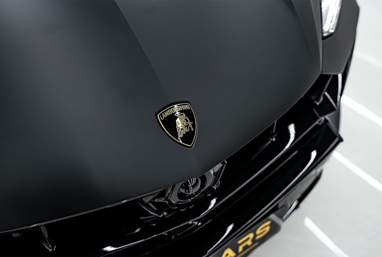 Lamborghini Urus Lamborghini Urus 4.0L V8 Twin-Turbocharged Engine + eMotors