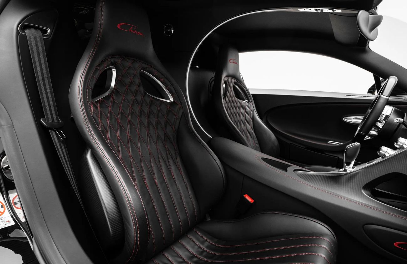 بوغاتي شيرون 8.0L W16 Quad-Turbo Engine