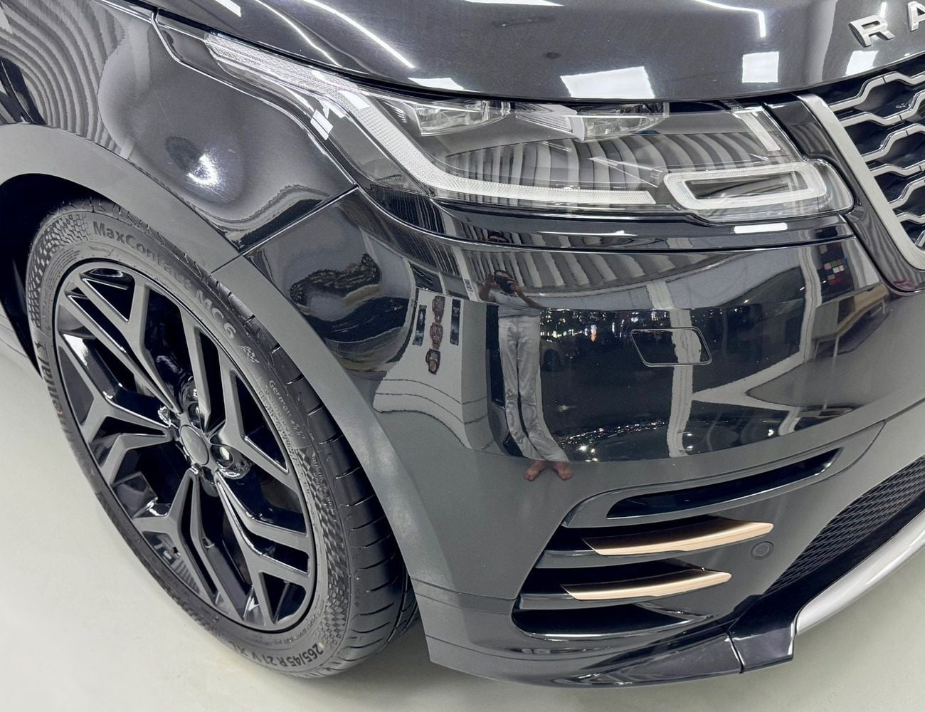 Land Rover Range Rover Velar R-DYNAMIC S