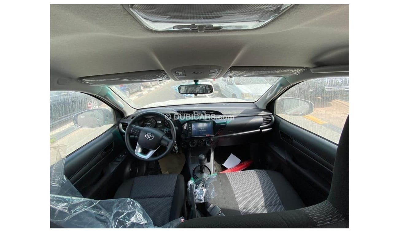 تويوتا هيلوكس TOYOTA HILUX 2.4 MT DIFFLOCK SILVER 2023