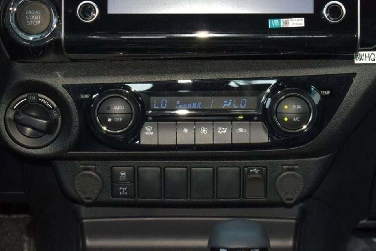 تويوتا هيلوكس ADVENTURE TOYOTA HILUX ADVENTURE 4.0 PETROL