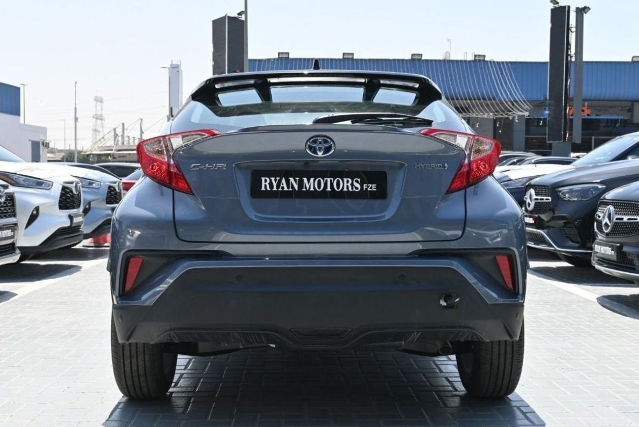 Toyota CHR Toyota CH-R 1.8L Hybrid Color Grey Model 2023