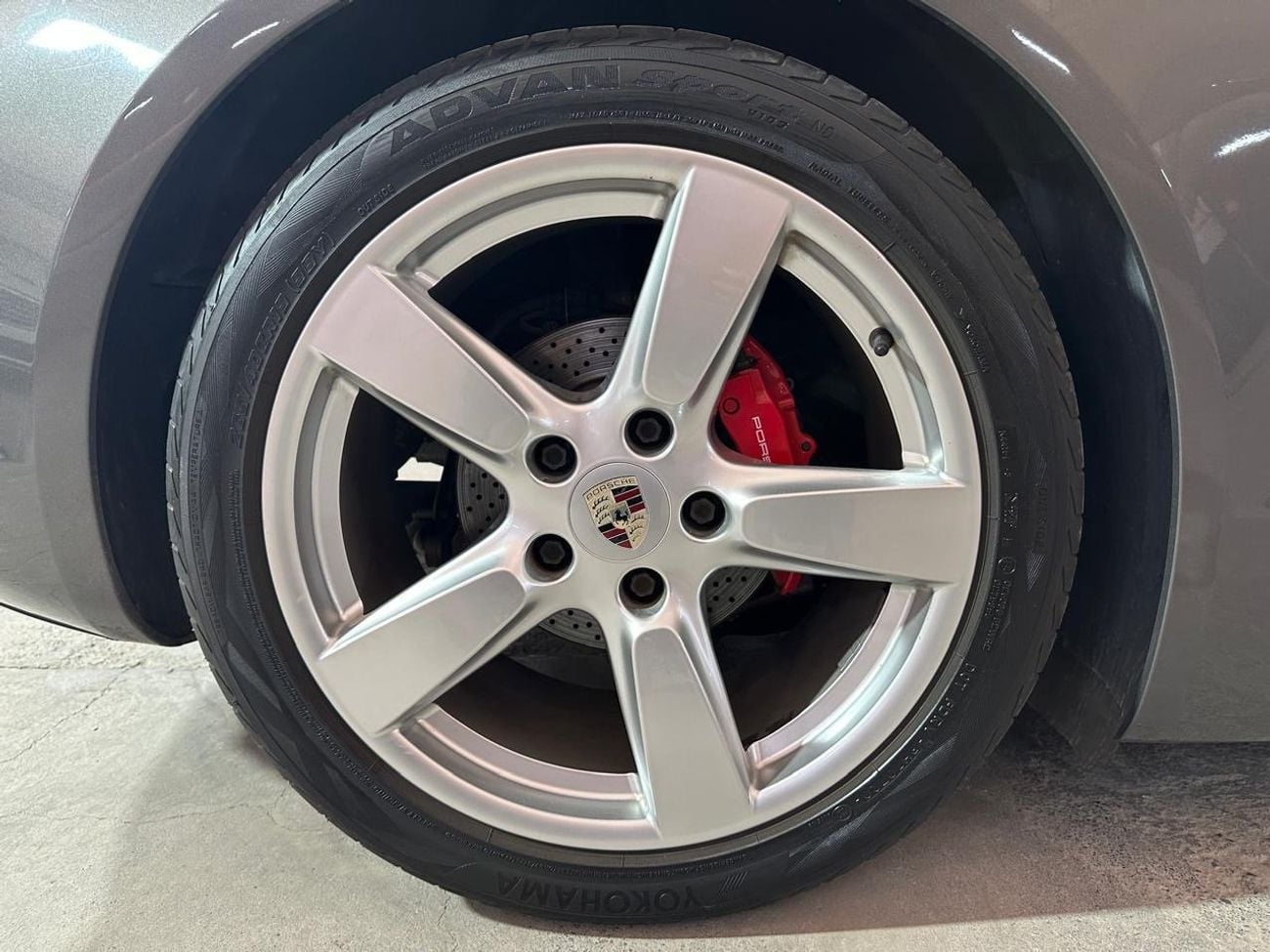 بورش كايمان PORSCHE CAYMAN S 2014 | MANUAL TRANSMISSION! | LOW MILEAGE | 19-INCH RIMS