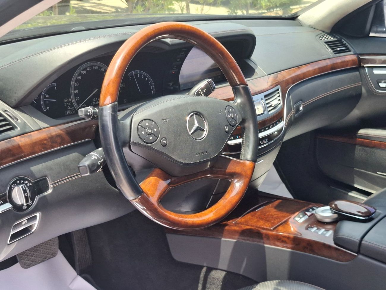 مرسيدس بنز S 600 مرسيدس  S600 2012 فل