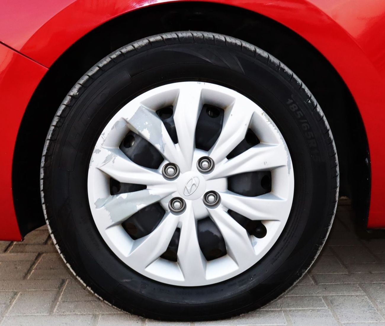 Hyundai Accent Base Hyundai Accent 2019 GCC in excellent condition without accidents