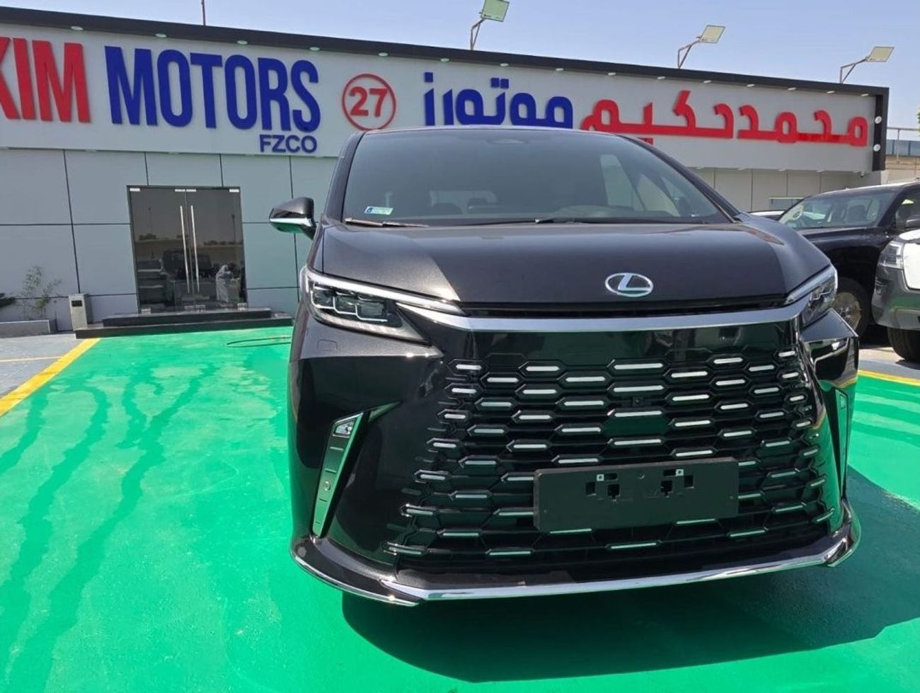 Lexus LM 350h LUXURY VAN 2.5L HYBRID 2024