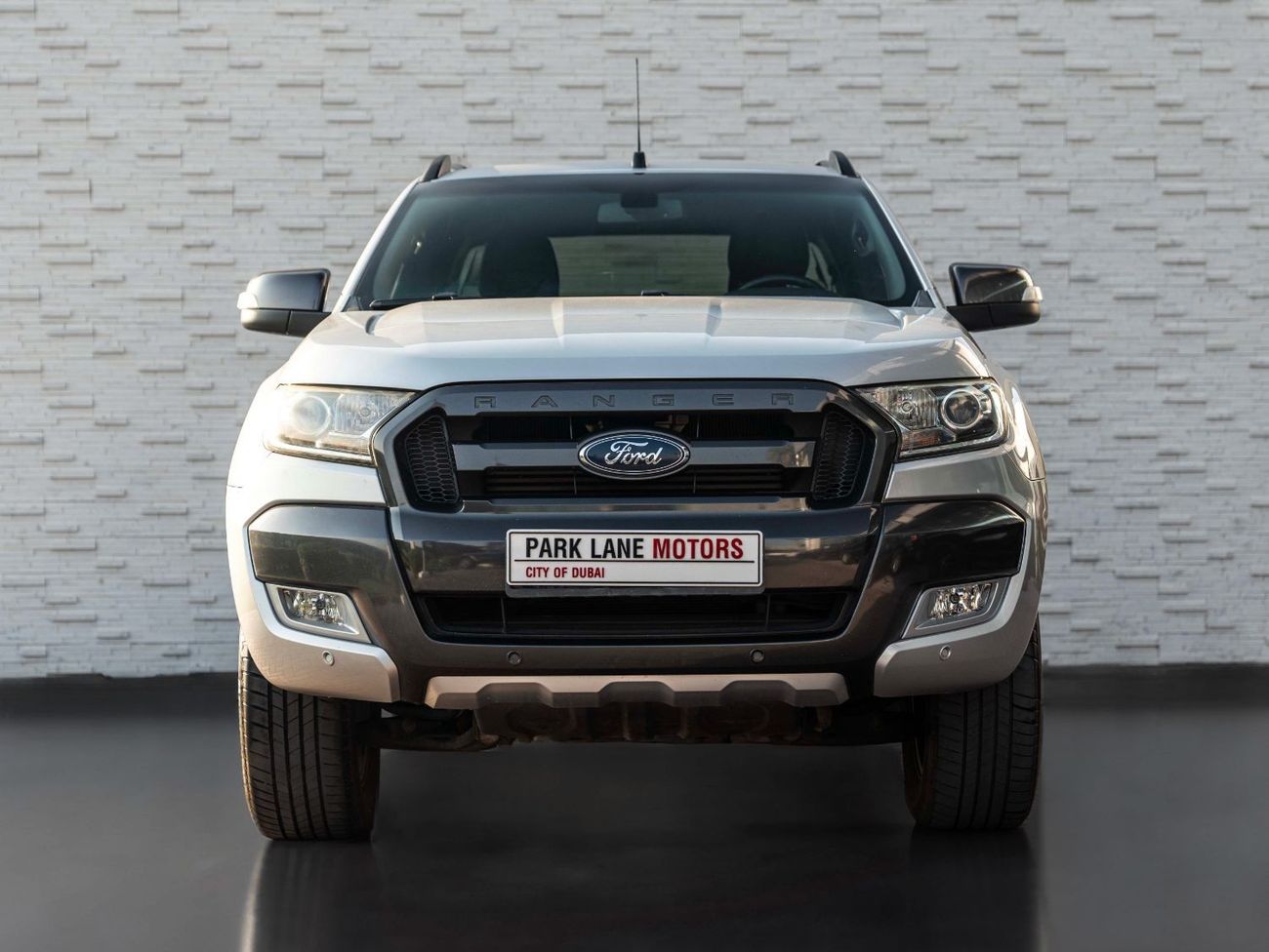 فورد رانجر AED 1,258 • RANGER WILDTRAK • 3.2L TURBO DIESEL ENGINE • FULL SERVICE HISTORY • PRISTINE CONDITION