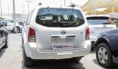 Nissan Pathfinder SE