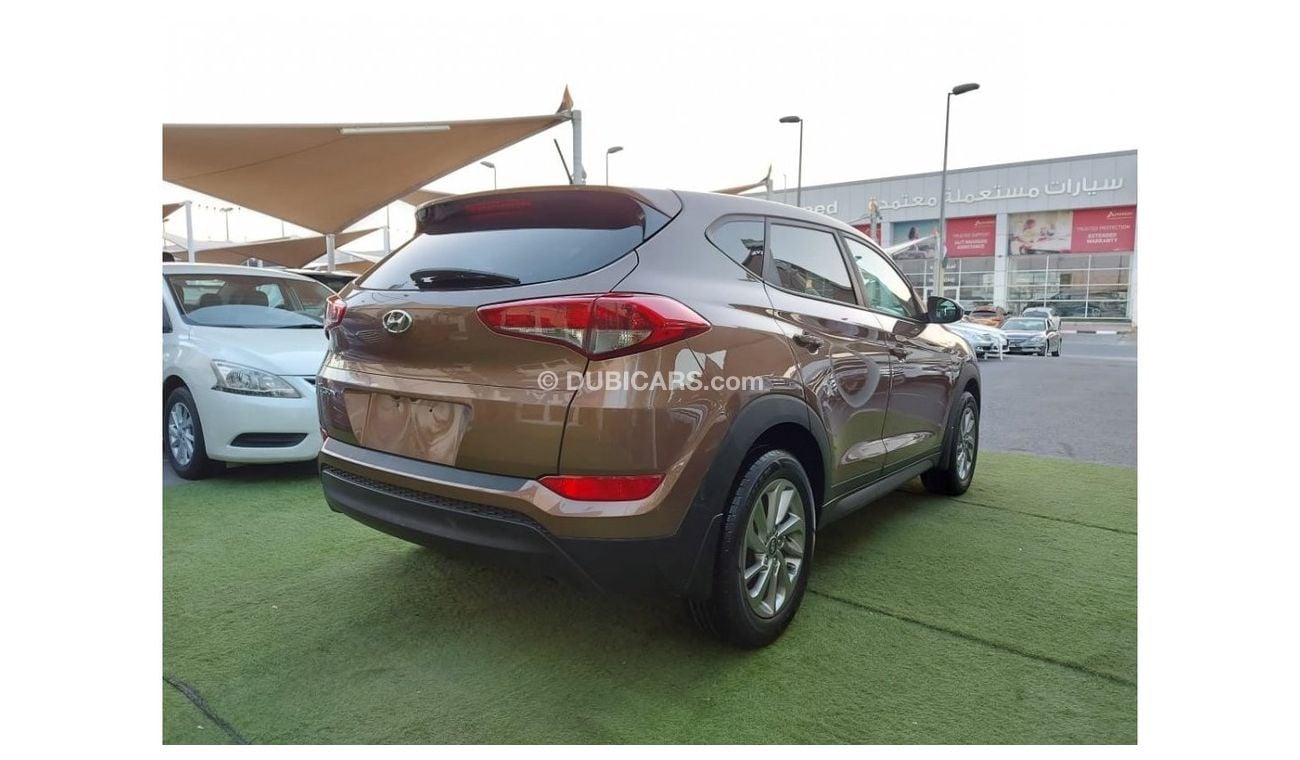 Hyundai Tucson 2000 CC, 2016 model, cruise control, alloy wheels, sensors, camera screen, in excellent condition